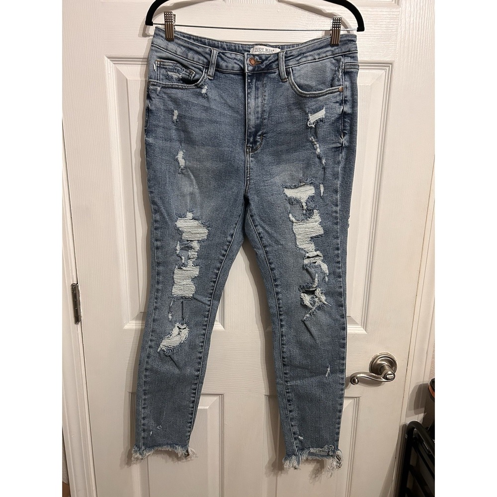 Judy Blue‎ Skinny Fit 13/31 Distressed Light Wash Stretch Blue Jean Denim Boho